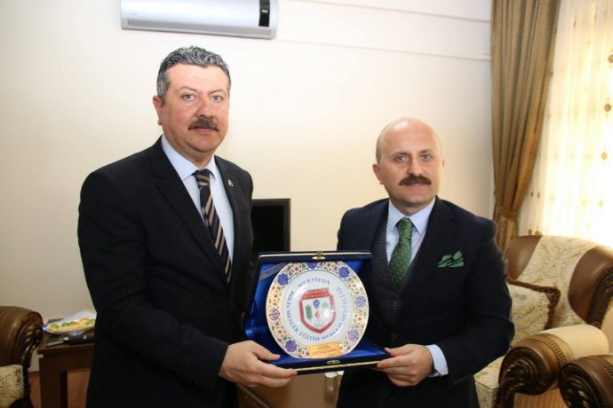 Polis Meslek Eğitim Merkezinden Belediyemize Teşekkür Plaketi