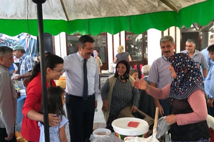 Başkanımız Hem Alışveriş Yaptı, Hem Bayramlaştı