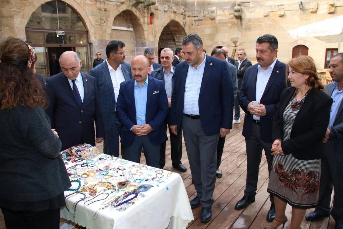 Amasya Valimiz El Sanatları Sergisini Ziyaret Etti