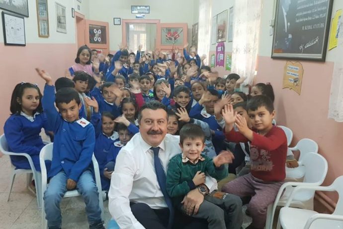 Kitapla Yetişen Nesiller Başarı Dolu Yarınlara Koşacaktır
