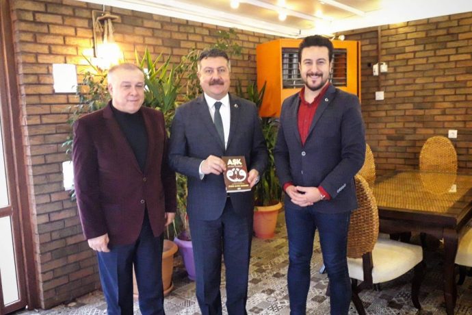 Özgür Özdemir ve Kasım Alper Özdemir’den Başkanımıza Ziyaret