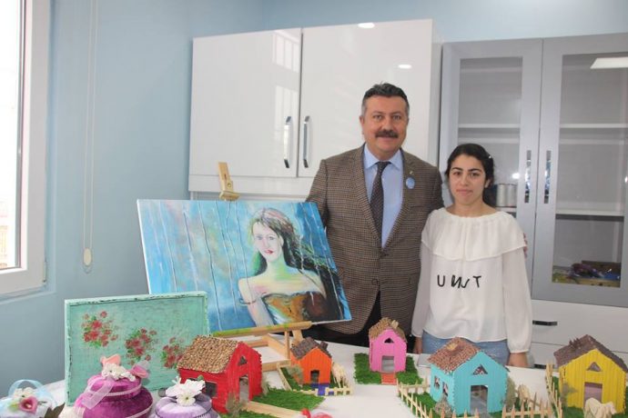 Sevinç Orhan Erzengin Özel Eğitim Meslek Okulu Öğrencisi Sibel Gezer Kardeşimizi Tebrik Ediyoruz