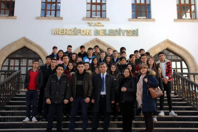 Mithatpaşa Mesleki ve Teknik Anadolu Lisesi Öğrencileri Ve Öğretmenlerinden Belediyemize Ziyaret