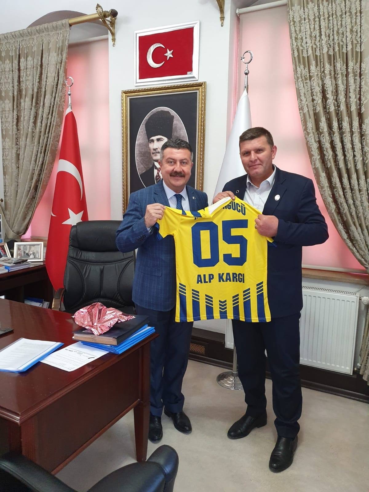 Merzifon Gücü Spor Kulübü Başkanından Belediyemize Ziyaret
