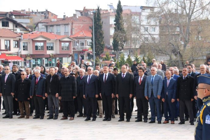 Başkanımız 23 Nisan Ulusal Egemenlik ve Çocuk Bayramı Çelenk Koyma Töreni Katıldı