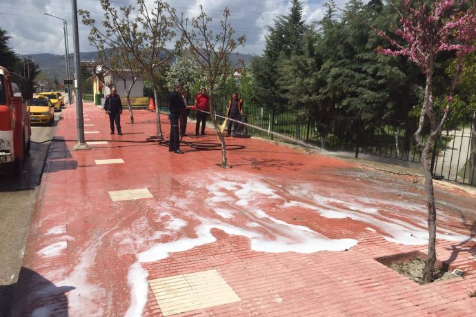 Şehit Özsaraç Caddesi Yıkanarak Temizlendi