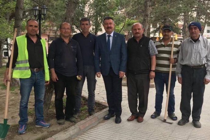 Şeyh Abdurrahim Rumi Hazretlerinin Kabir Çevresi Temizlendi