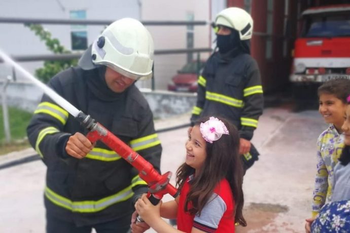 Şehit Polis Muzaffer Öztaş İlköğretim Okulu Öğrencilerimize Yangın Tatbikatı Gerçekleştirildi