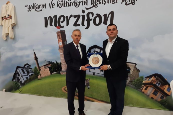 Taşova Belediye Başkanı Sn. Bayram Öztürk’ten Merzifon Standımıza Ziyaret