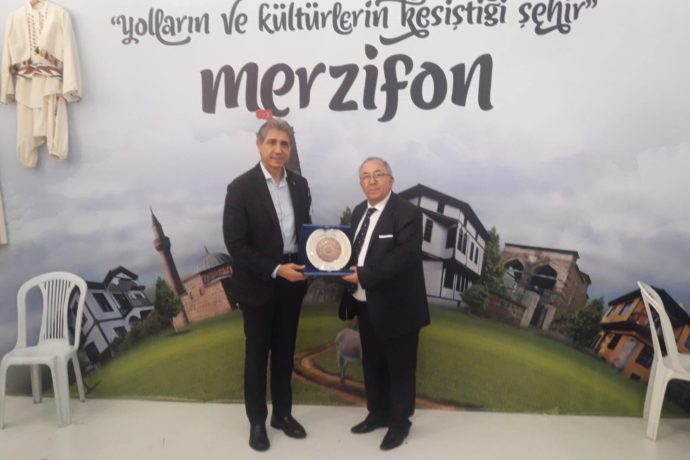 AK Parti İstanbul Milletvekili Sn. Mustafa Demir’den Merzifon Standımıza Ziyaret