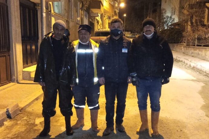 Temiz Sokak’taki Kanal Arızası Giderildi
