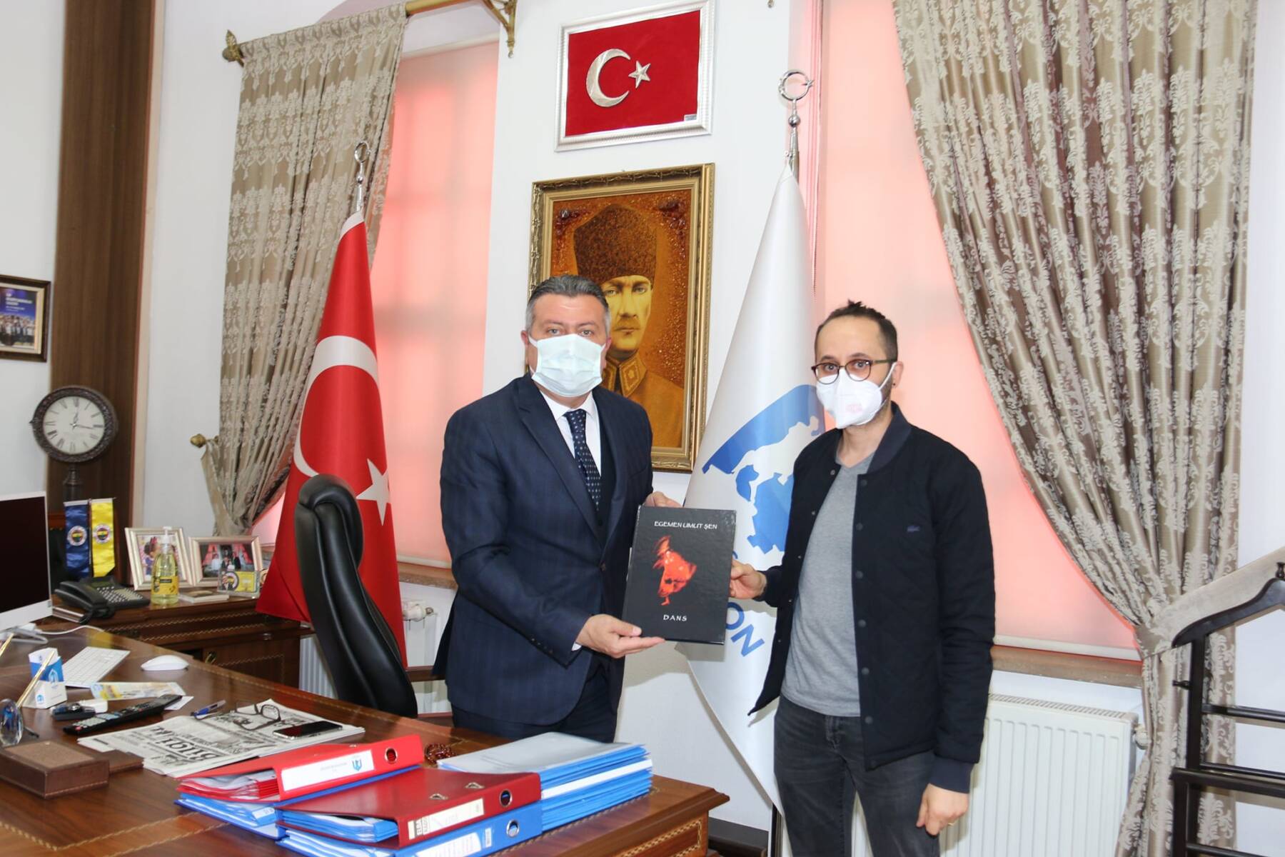Fotoğraf Sanatçısı Egemen Umut Şen Belediyemize Ziyarette Bulundu