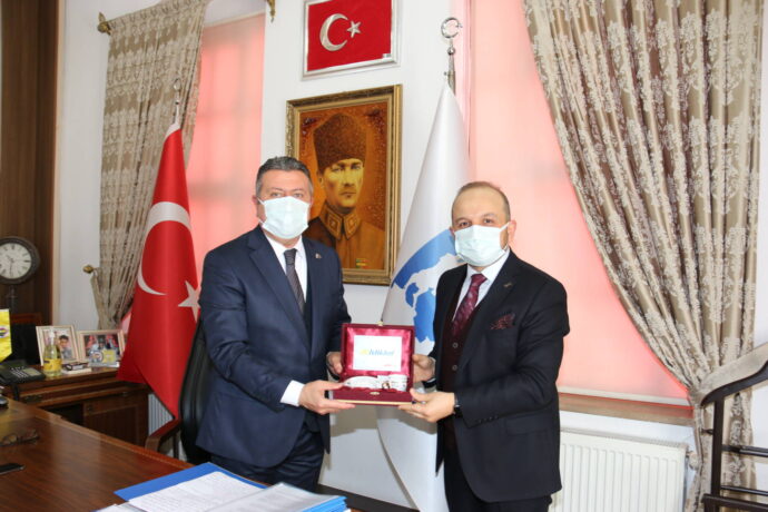 Zafer A.Ş. Merzifon İstikbal Mağazası Yöneticilerinden Belediyemize Ziyaret