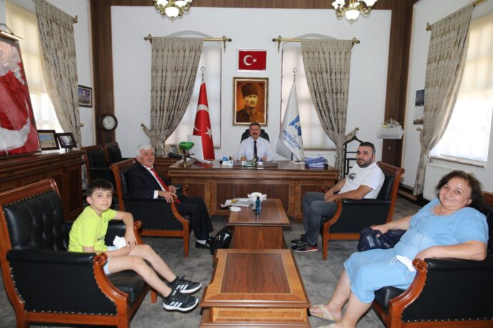 Karkon Genel Başkan Yardımcısı Belediyemize Ziyarette Bulundu