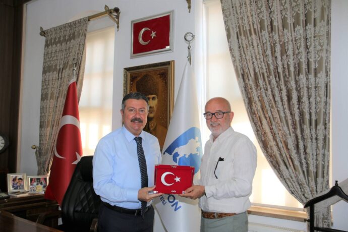 Mustafa Yetkin’den Belediye Başkanımıza Ziyaret