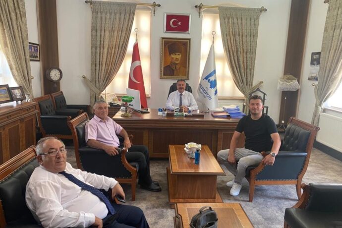Sn. Ali Haydar Öz ve Kıymetli Oğlu Belediyemize Ziyarette Bulundu