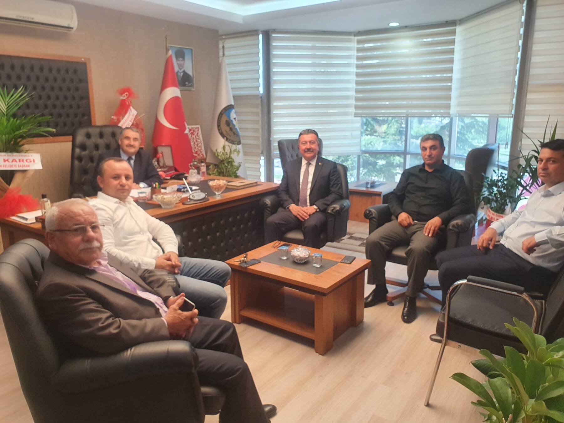 Başkanımız, Kooperatif Başkanı Seçilen İsa Köse’ye Hayırlı Olsun Ziyaretinde Bulundu