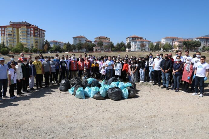 Dünya Temizlik Gününde Çevre Temizliği Gerçekleştirdik