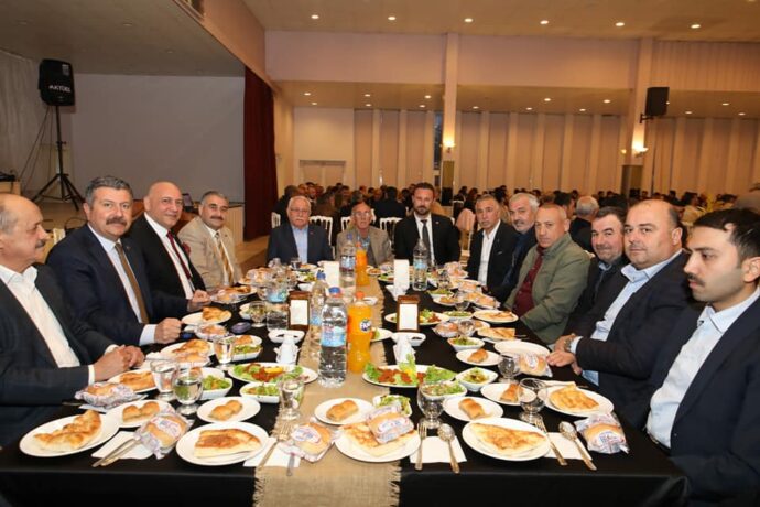 Madeni Eşya Sanatkârları Esnaf Odasının düzenlediği iftar yemeği
