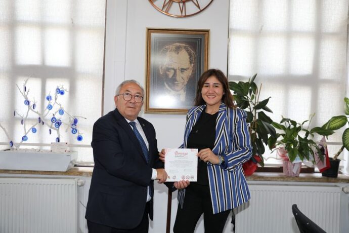 AYDEF Başkanı Av. Şadiye Çelik Belediyemize Ziyarette Bulundu