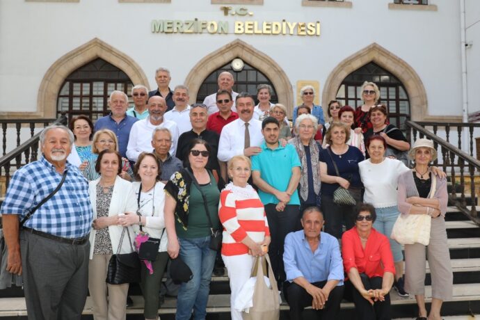 69-70 Yılı Merzifon Lisesi Mezunları Belediyemize Ziyarette Bulundu