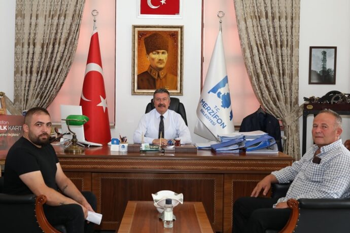 Diphacı Köyü Muhtarımız ve Evladı Belediyemize Ziyarette Bulundu