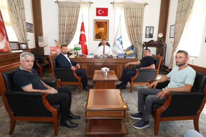 Merzifon Madeni Eşya Sanatkarları Esnaf Odası Yönetimi Belediyemize Ziyarette Bulundular