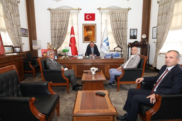 Amasya Merzifon Havalimanı Müdür ve Müdür Yardımcısından Belediyemize Ziyaret