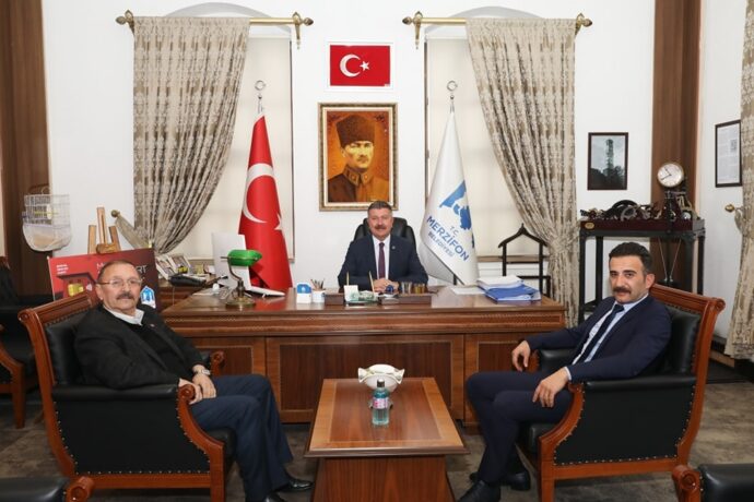 Sn. Yasin Cebeci ve Davut Çapkulaç’tan Belediyemize Ziyaret