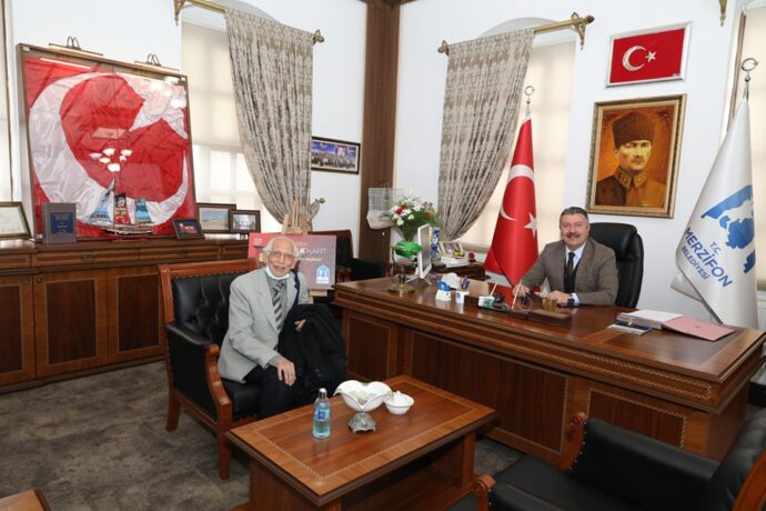 Eski Merzifon’un Sesi Gazetesi Sahibinden Belediyemize Ziyaret