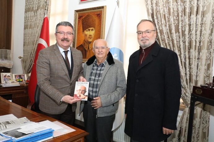 Ömer Çekelez ve Mustafa Çevik Hocalarımızdan Belediyemize Ziyaret