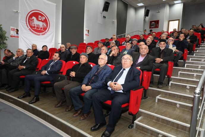 Başkan Yardımcımız M.Tuncer Basmacı, DP Merzifon İlçe Başkanlığı’nın Kongresine Katıldı