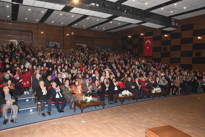 Başkan Yardımcımız M.Tuncer Basmacı, Tiyatro Oyununa Katıldı