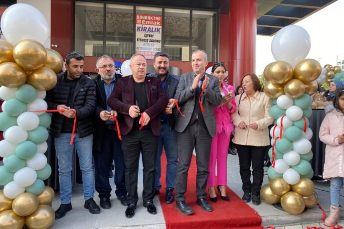 Başkan Yardımcımız Erkan Ergül, Pınar Kır’a Ait Güzellik Merkezi Açılışına Katıldı