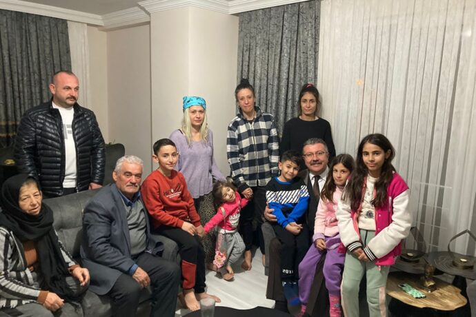 Başkanımız Alp Kargı, Depremzede Misafirlerimizi Evlerinde Ziyaret Etti