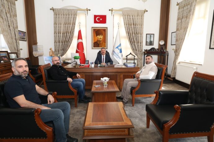 Bugün hemşehrilerimizle belediyemizde bir araya geldik.