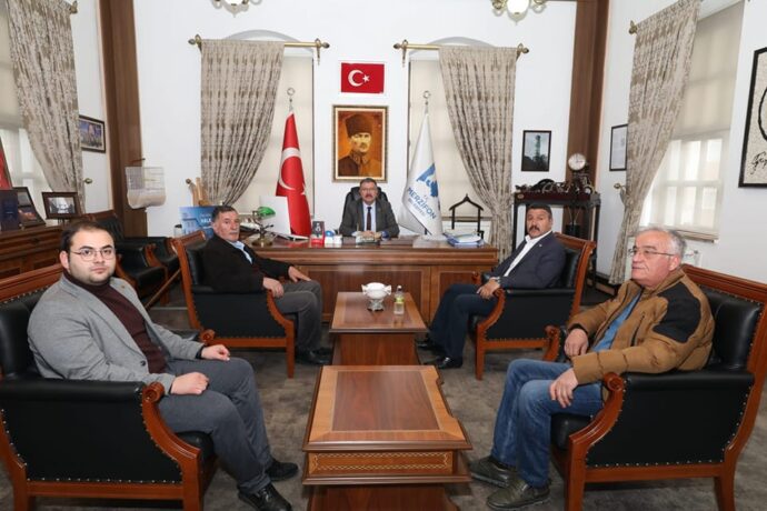 Merzifon Ziraat Odası Başkanı Sn. Erkan AKTAŞ ve kıymetli dostları belediyemize ziyarette bulundular.