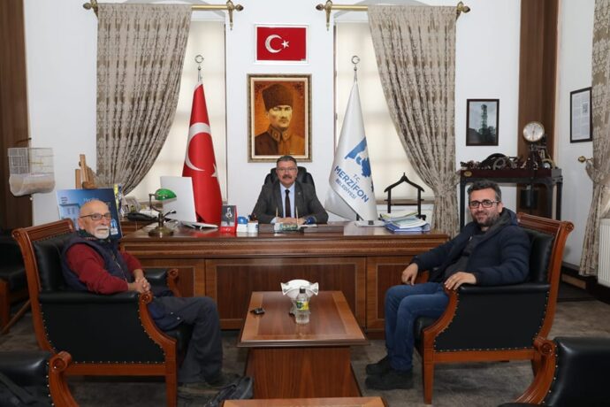 İhlas Haber Ajansı Amasya İl Temsilci Murat ÇELİK ve Amasya Yeni Çağ Gazetesi’nden Savaş TUTAK, belediyemize ziyarette bulundular.