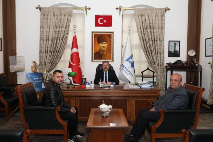 İstanbul Büyükçekmece’den gelen hemşehrimiz Nazım KEKLİKÇİ ve kıymetli evladı Halil İbrahim KEKLİKÇİ, belediyemize ziyaretimize geldiler