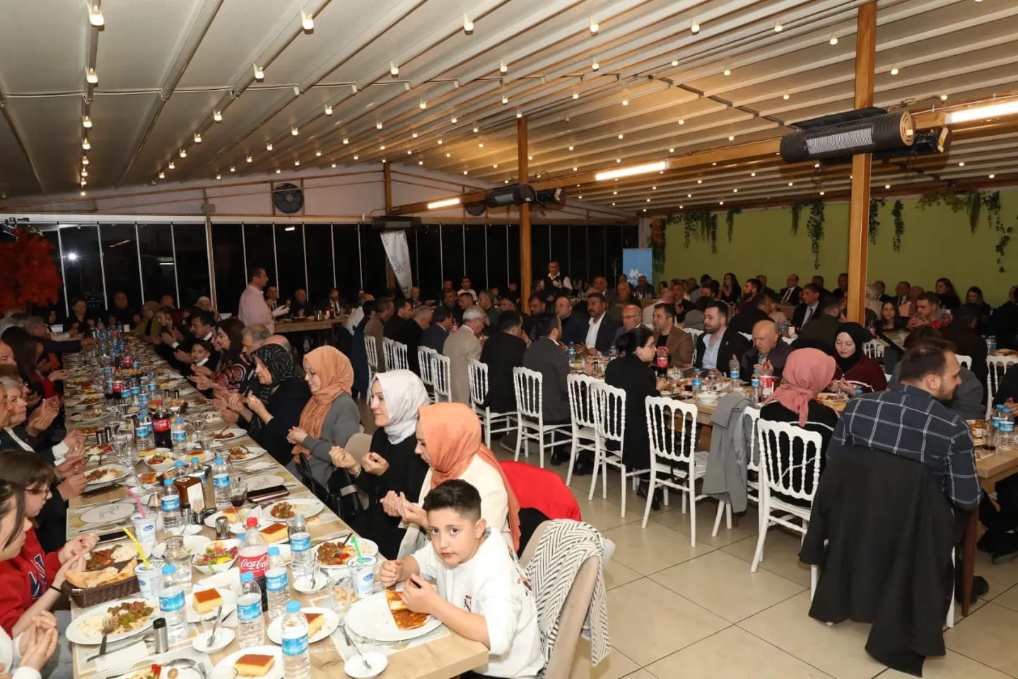 Merzifon Vakfı’nın düzenlediği iftar yemeğinde buluştuk.