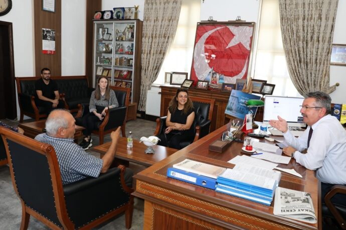 Hemşehrilerimizle Belediyemizde Bir Araya Gelerek Çok Yoğun Bir o Kadar da Keyifli Bir Gün Geçirdik