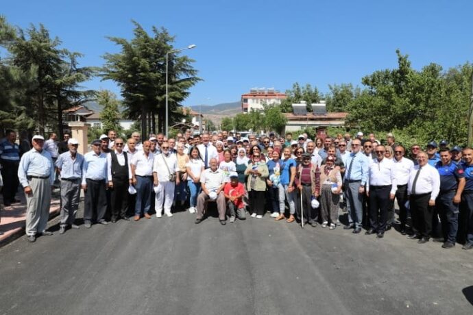 Yunus Emre Mahallesi’nde Taşınan Trafo ve Çevresindeki Hemşehrilerimizle Buluştuk