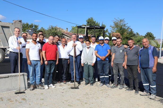 Başkanımız Asfalt Çalışmasını Yerinde İnceledi