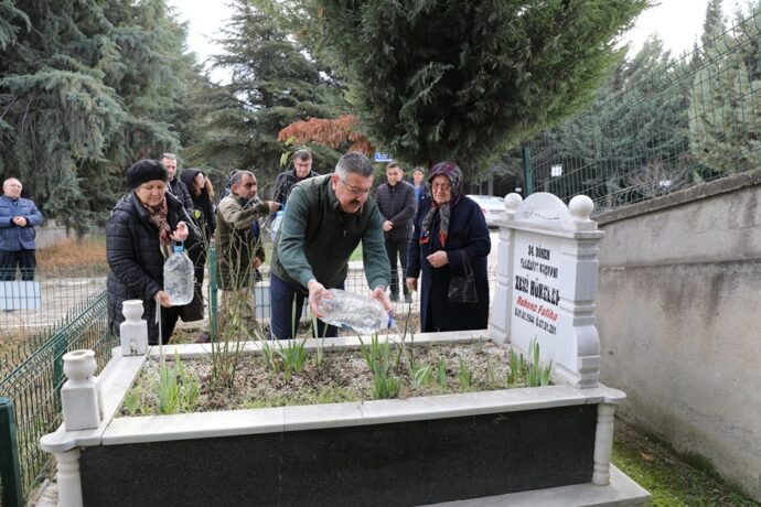 Başkanımız Alp Kargı, Merhum Belediye Başkanımız Zeki Hökelek’i Unutmadı