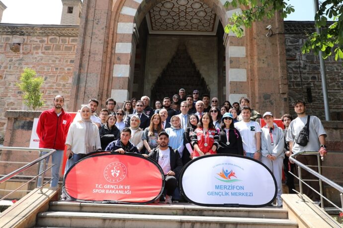 Belediye Başkan Vekilimiz, Medrese Parkı’nda Düzenlenen Ödül Törenine Katıldı