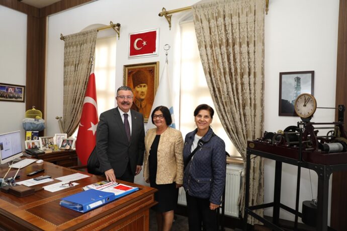 Veteriner Hekimler Prof. Dr. Nesrin Sulu ve Dr. Aysun Sulu Belediyemize Ziyarette Bulundular