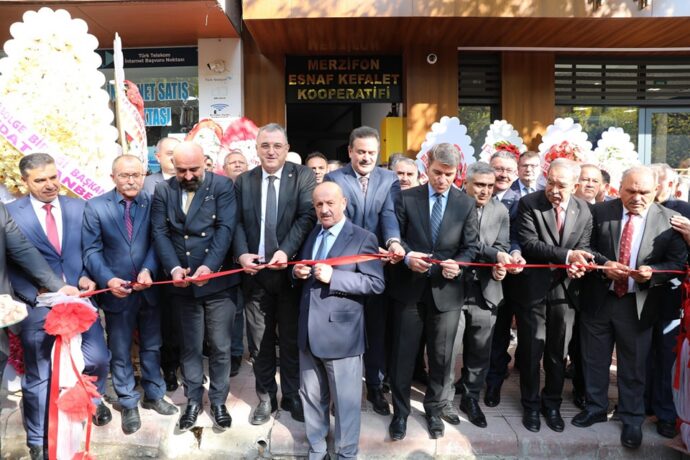 Belediye Başkanımız, Esnaf Kefalet Kooperatifi Yeni Hizmet Binası Açılış Törenine Katıldı