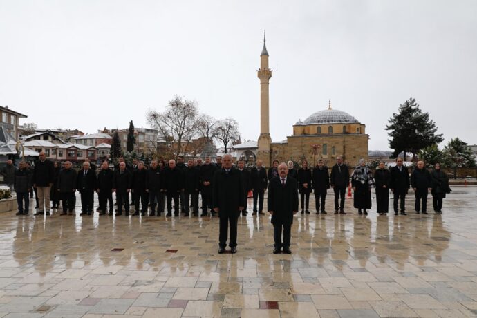 Belediye Başkan Vekilimiz, Öğretmenler Günü Çelenk Sunma Törenine Katıldı