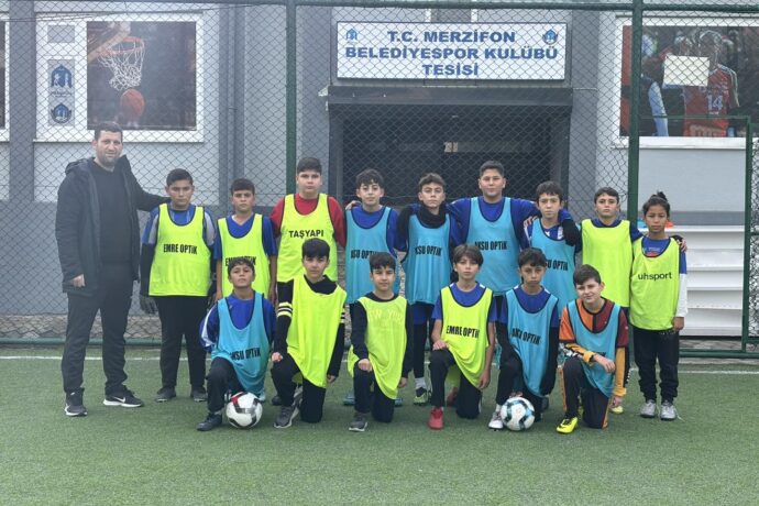 7-13 Yaş Grubu Erkek Futbol Kursumuz Başladı