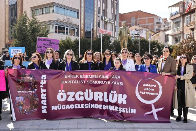 Başkanımız ve Başkan Yardımcımız, Merzifon Kadın Platformu’nun Basın Açıklamasına Katıldılar